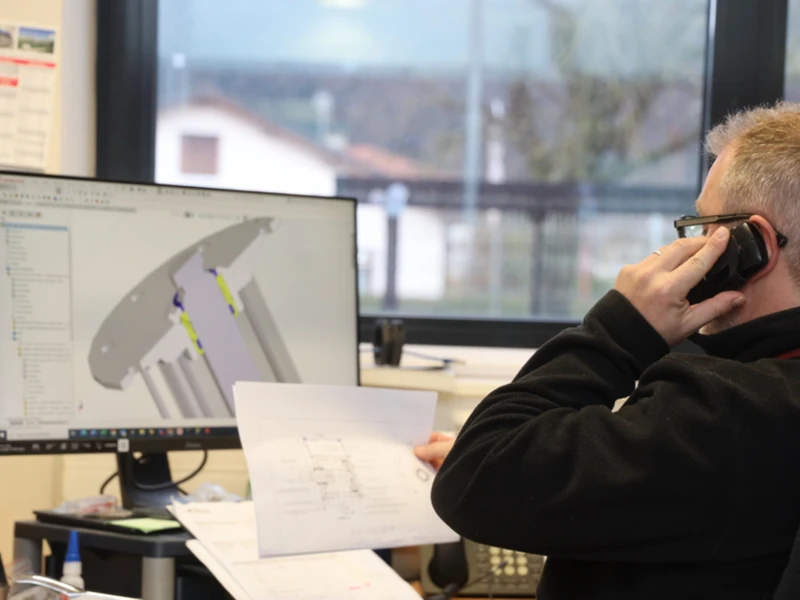 Équipes d'une entreprise de Fabrication de machines à Bourg-en-Bresse, Nantua, Belley, Gex