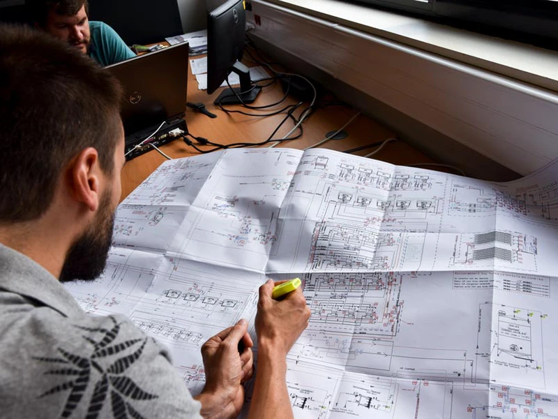 Équipes d'une entreprise de Fabrication de machines à Bourg-en-Bresse, Nantua, Belley, Gex