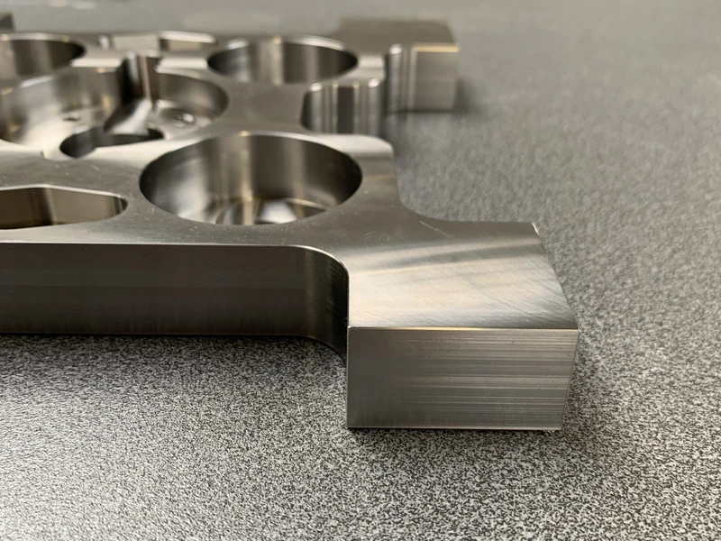 Salariés et locaux de VT MECA : Mécanique de précision, Fraisage, Tournage, Usinage, Atelier d'usinage - Loire