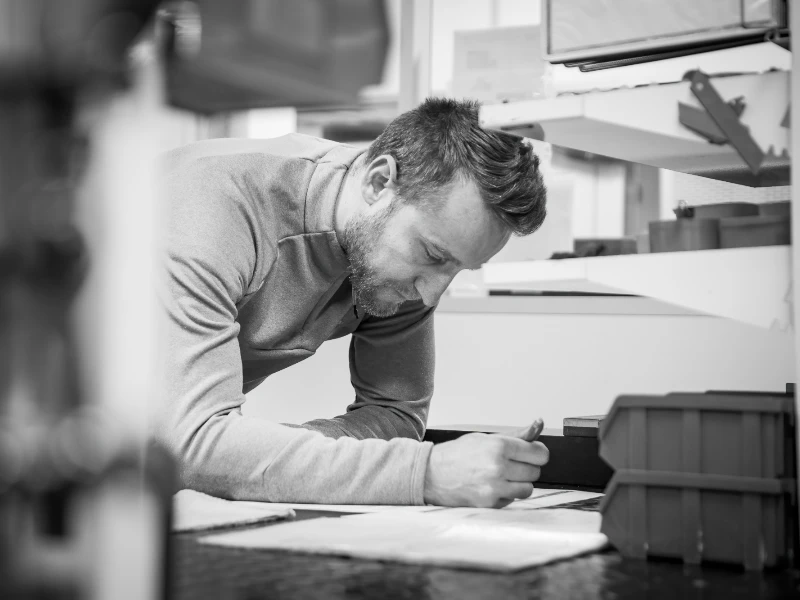 Équipes d'une entreprise de Fabrication de moules et outillages, Carburier à 