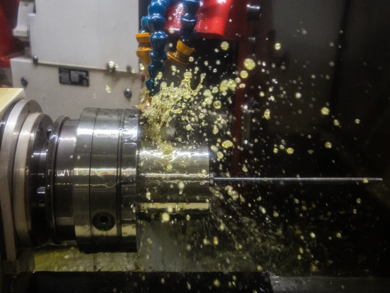 Salariés et locaux de Evatec : Fabrication de moules et outillages, Carburier - Rhône