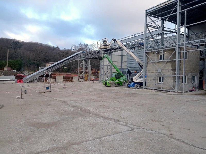Équipes d'une entreprise de Chaudronnerie à Grenoble, Vienne, La Tour du Pin