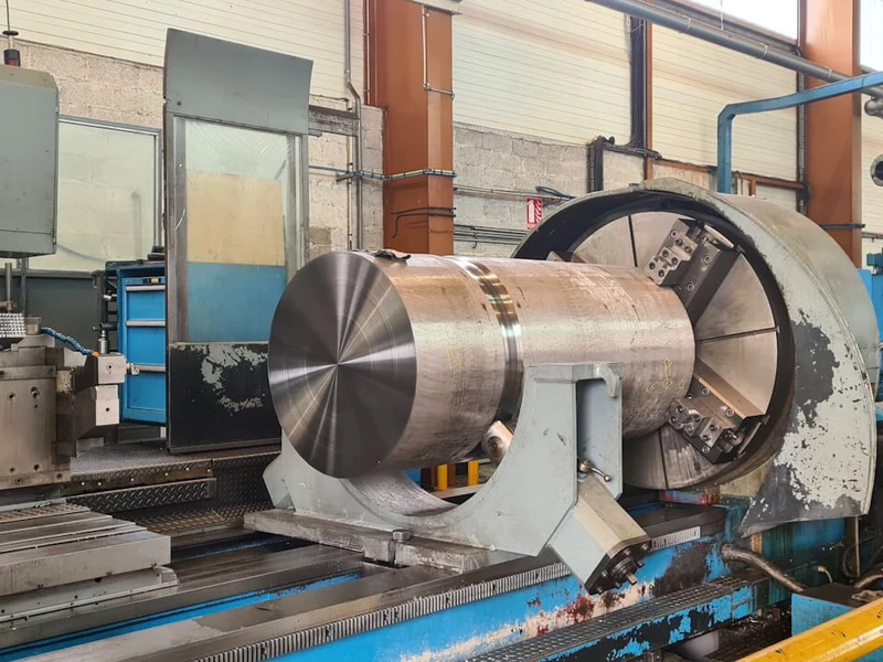 Équipes d'une entreprise de Usinage, Usinage grande dimension, Mécanique de précision, Atelier d'usinage, Fabrication de moules et outillages à Foix, Pamiers, Saint-Girons