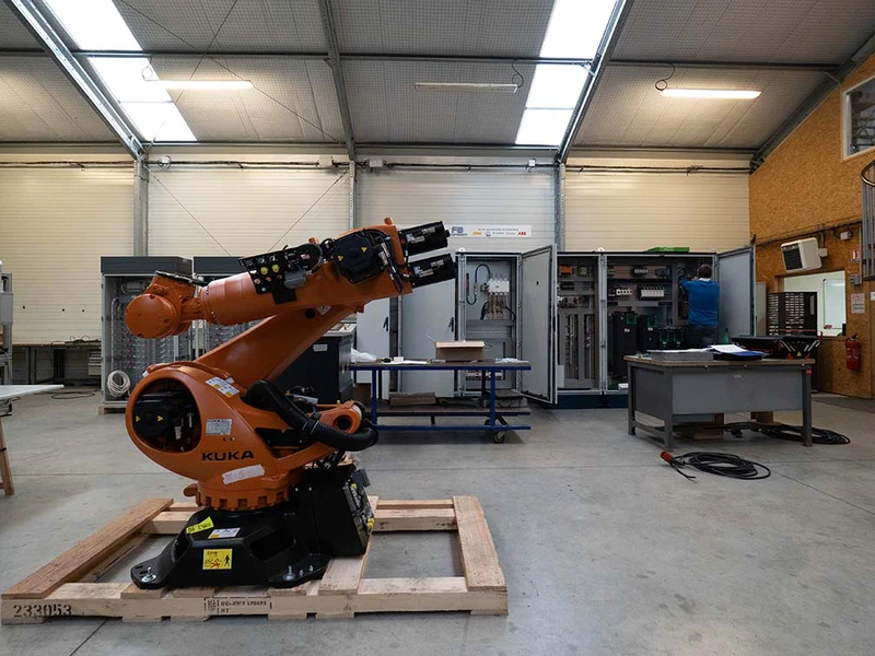 Salariés et locaux de FB Equipement : Électricité industrielle, Automatisation industrielle, Fabrication de machines spéciales, Fabrication de machines - Seine-Maritime