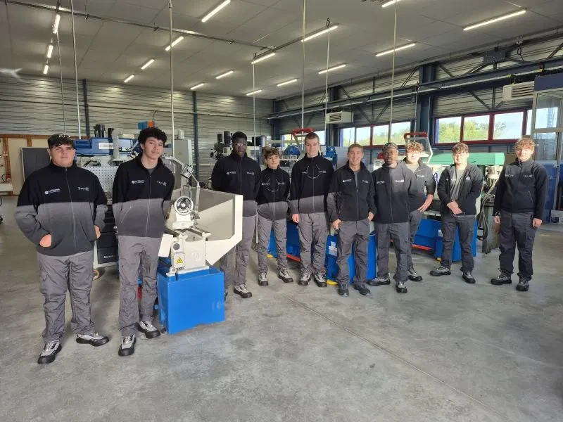 Équipes d'une entreprise de  à Moulins, Vichy, Montluçon