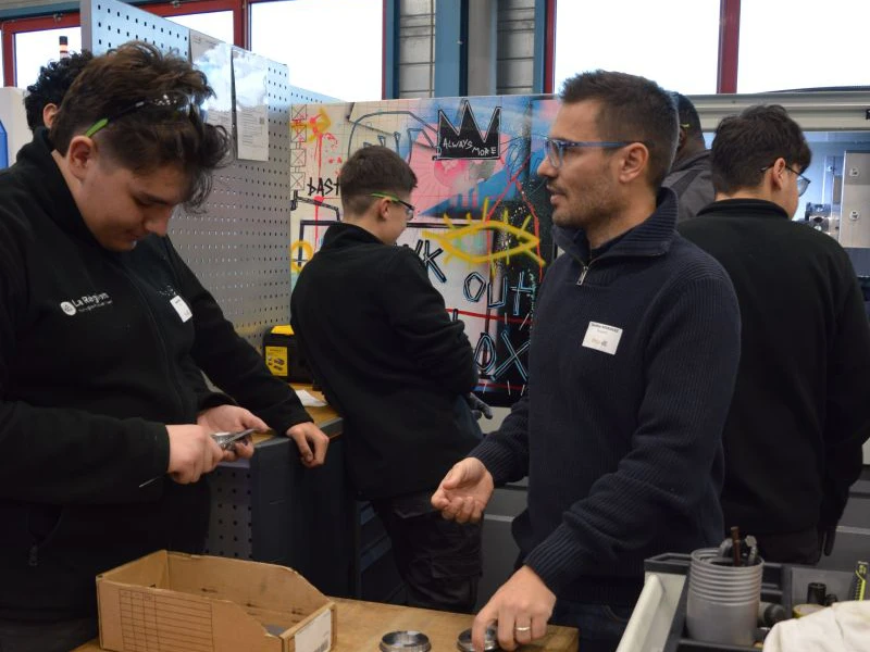 Équipes d'une entreprise de  à Moulins, Vichy, Montluçon
