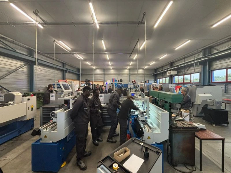 Salariés et locaux de École de Production Y FAB :  - Allier