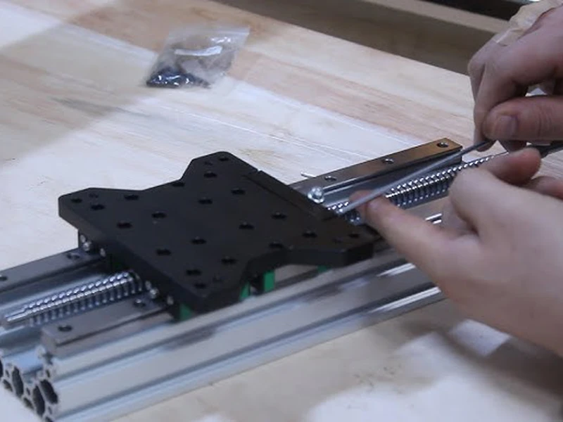 Équipes d'une entreprise de Fraisage, Tournage, Soudure, Mécanique de précision, Usinage, Atelier d'usinage à Bordeaux, Arcachon, Blaye, Langon, Lesparre-Médoc, Libourne