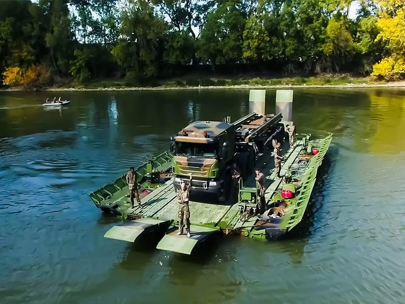 Équipes d'une entreprise de Fabrication de machines, Maintenance industrielle à Mâcon, Autun, Chalon-sur-Saône, Charolles, Louhans