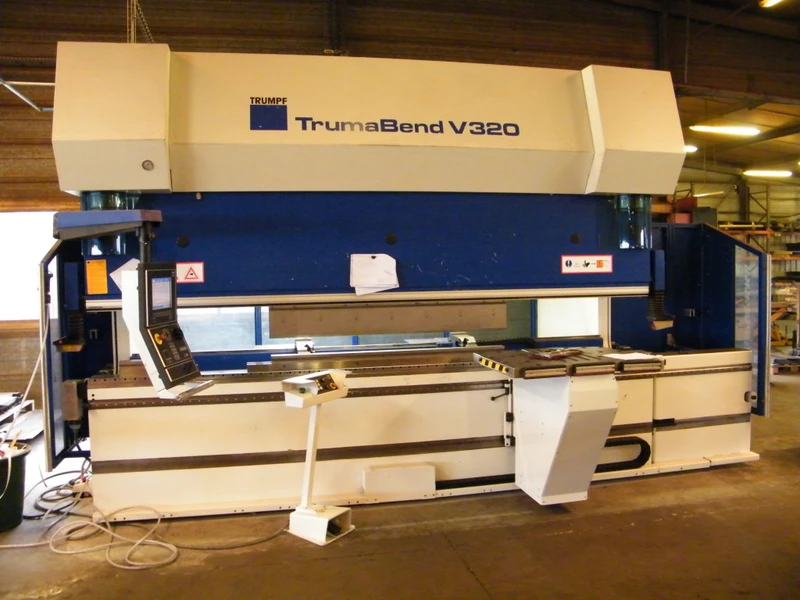 Équipes d'une entreprise de Fabrication de machines, Fabrication de machines spéciales à La Roche-sur-Yon, Les-Sables-d'Olonne, Fontenay-le-Comte