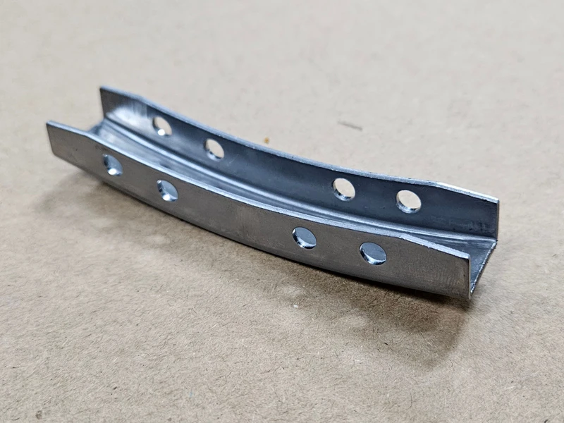 Équipes d'une entreprise de Découpe laser, Emboutissage, Cintrage, Soudure à Saint-Étienne, Roanne, Montbrison