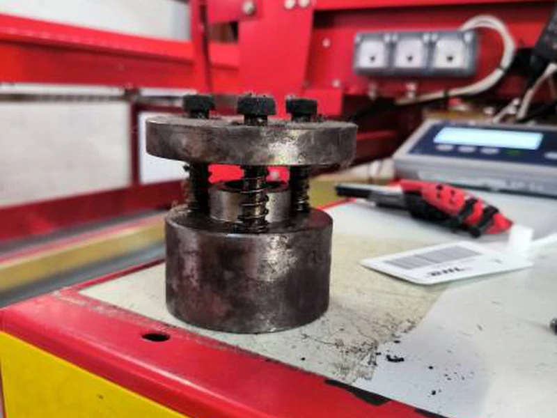 Équipes d'une entreprise de Maintenance industrielle à Marseille, Aix-en-Provence, Arles, Istres