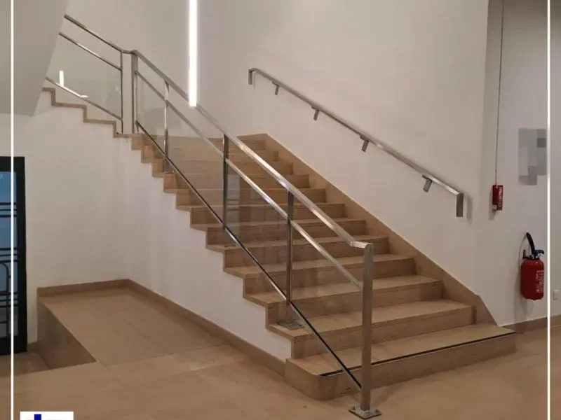 Salariés et locaux de LAMPERTICO : Métallerie - Ain