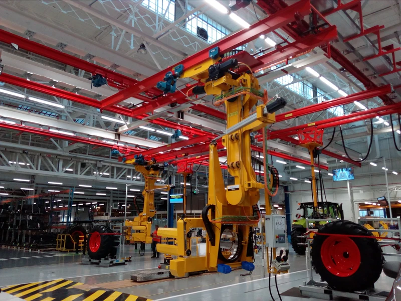 Équipes d'une entreprise de Fabrication de machines spéciales, Ingénierie industrielle, Automatisation industrielle, Fabrication de machines à Angers, Segré, Cholet, Saumur