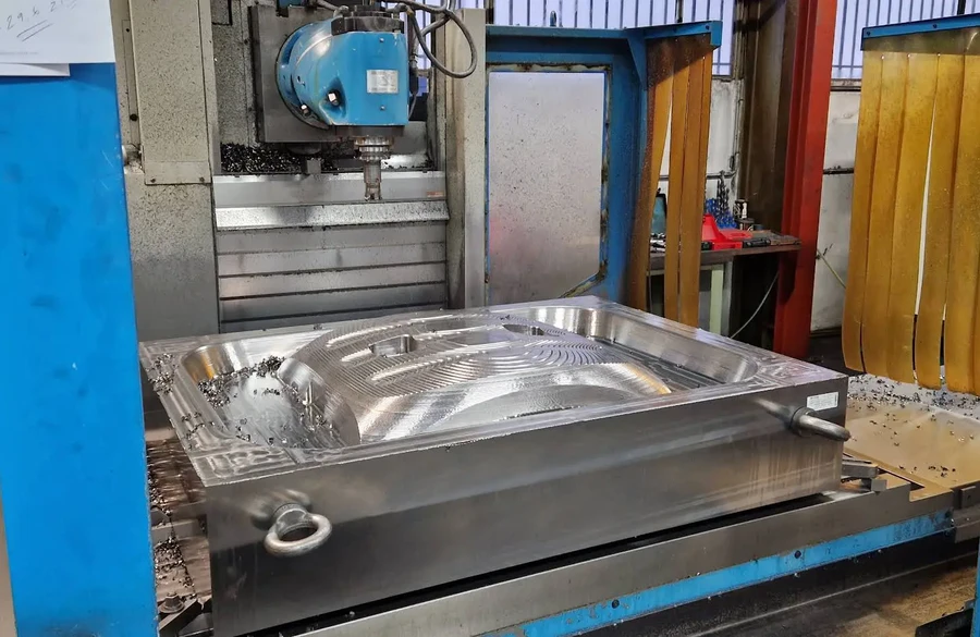 SOCIETE KUREDJIAN entreprise de Fabrication de moules et outillages Rhône