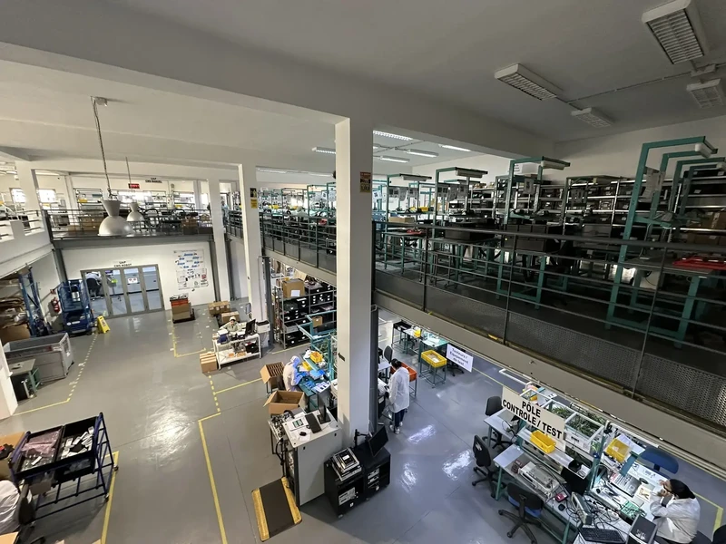 Équipes d'une entreprise de  à Lyon, Villefranche-sur-Saône