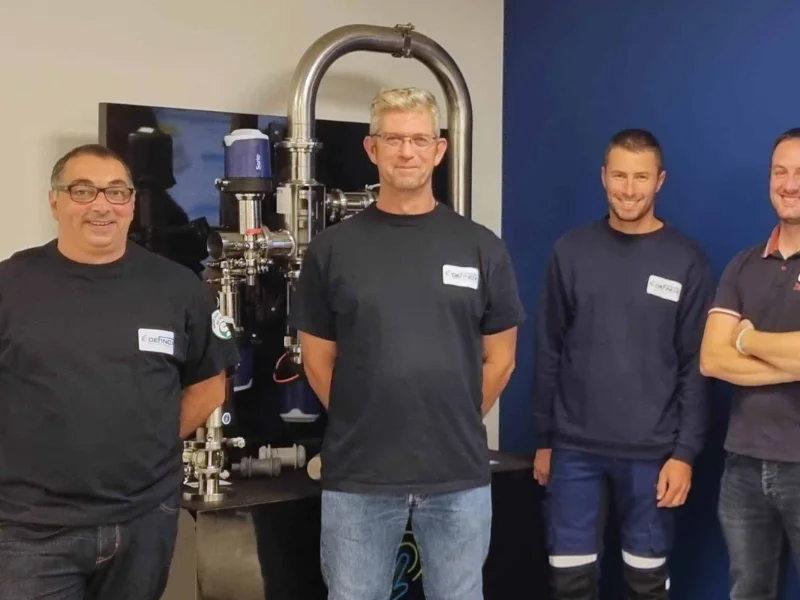 Équipes d'une entreprise de  à Nantes, Châteaubriant, Saint-Nazaire