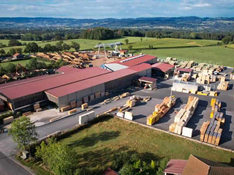 ELP Bois - Scierie auvergnate spécialisée dans le sciage de résineux pour charpente et emballage