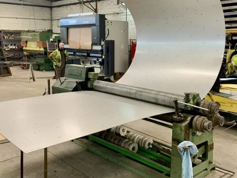 Équipes d'une entreprise de Chaudronnerie, Tuyauterie à Châlons-en-Champagne, Reims, Épernay, Vitry-le-François