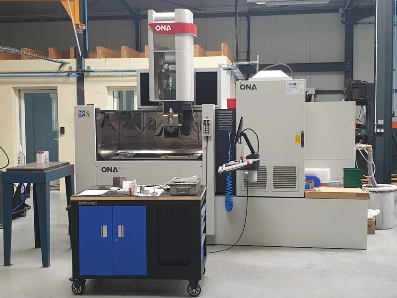 MENETOU MECANIQUE - Sous‑traitant en usinage de précision, prototypes et petites/moyennes séries, bureau d'études intégré