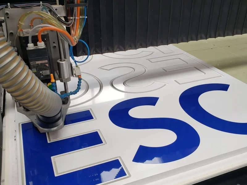 Gravures Lecoutey - Gravure industrielle de précision, marquage et découpe, de l'unité à la série