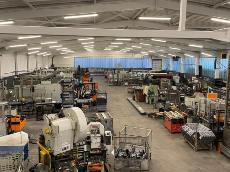 Équipes d'une entreprise de Découpe laser, Cintrage, Mécano-soudure, Thermolaquage à Strasbourg, Haguenau, Molsheim, Saverne, Sélestat