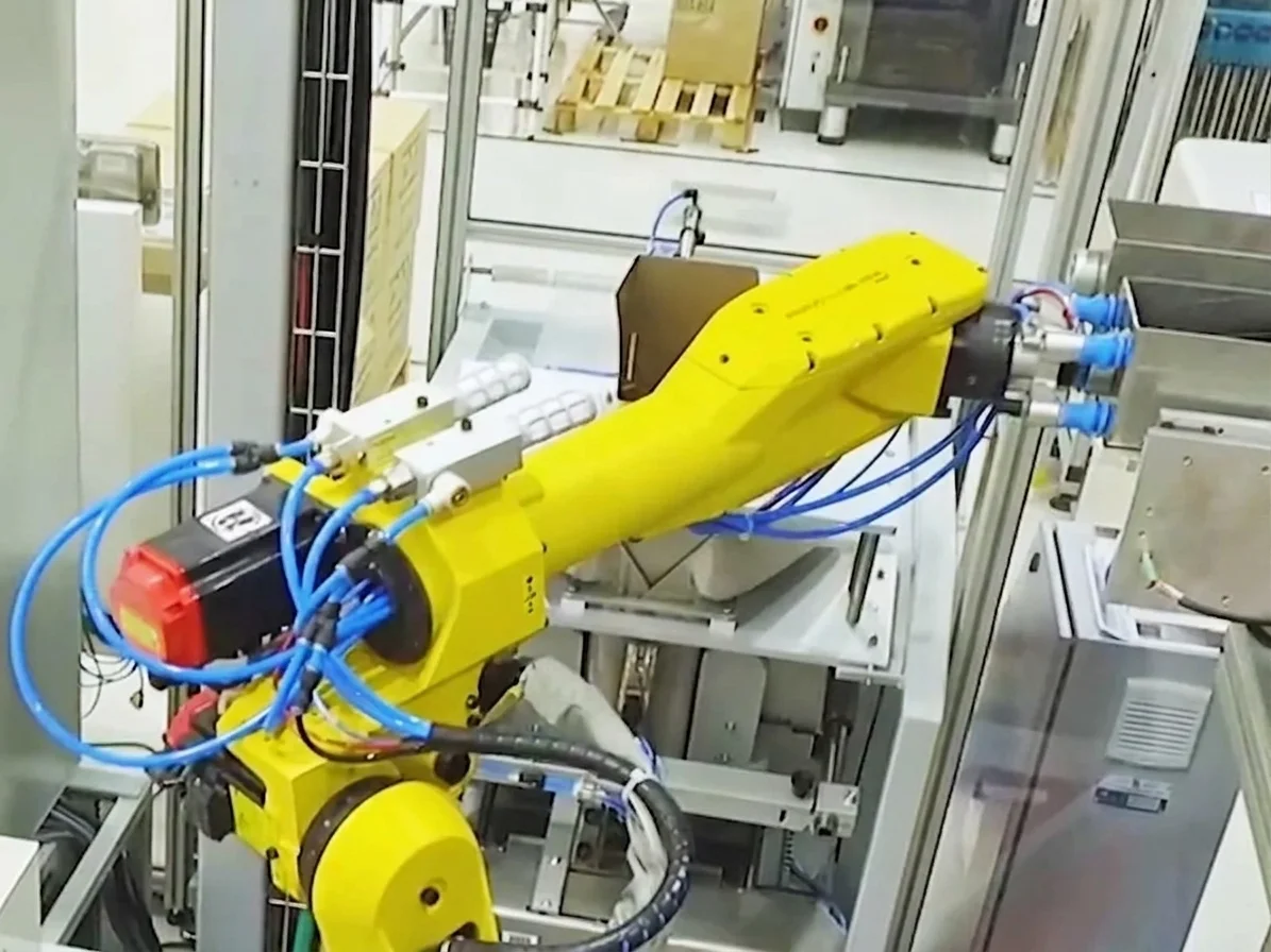 Salariés et locaux de La française des plastiques (LFP) : Injection plastique, Extrusion plastique, Fabrication de machines spéciales - Ille-et-Vilaine