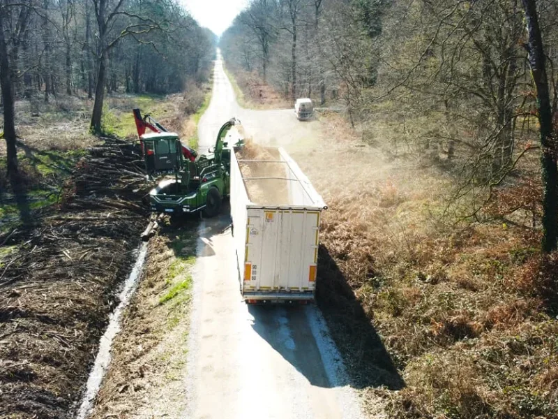 Salariés et locaux de Franche-Comté Bois Énergie (FCBE) :  - Jura