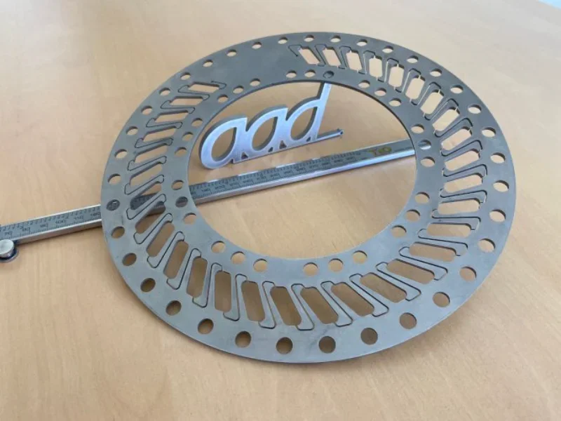 Atlantic Aqua Découpe (AAD) - Entreprise spécialiste de la découpe jet d'eau haute pression : acier, aluminium, inox, plastique, bois, marbre...