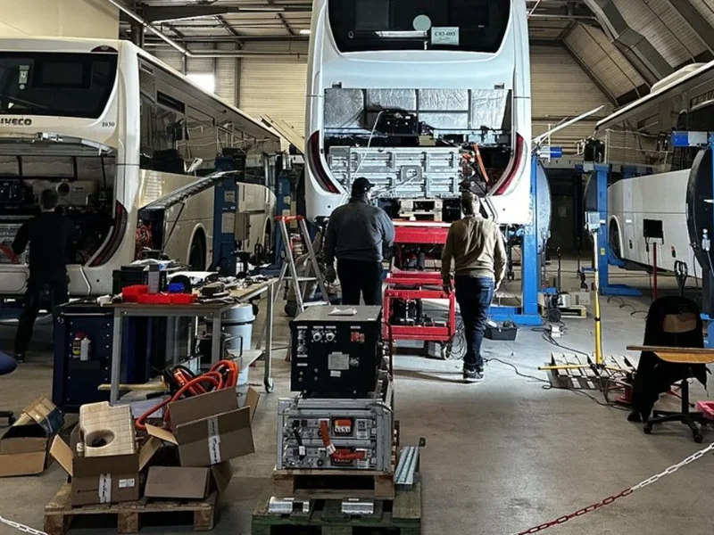 REV Mobilities - Conversion électrique batterie et hydrogène pour véhicules, flottes, bus et poids lourds