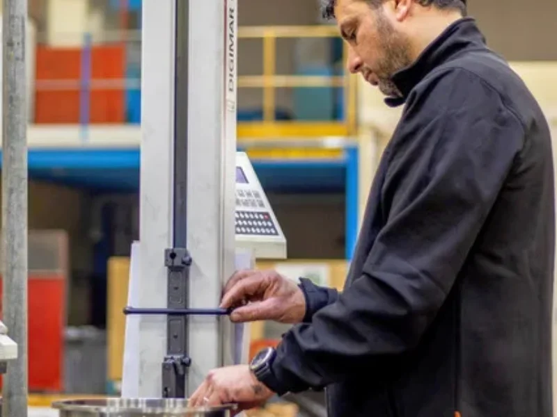 Offre d'emploi Outilleur - Préparateur outils coupants (H/F) JSM PERRIN