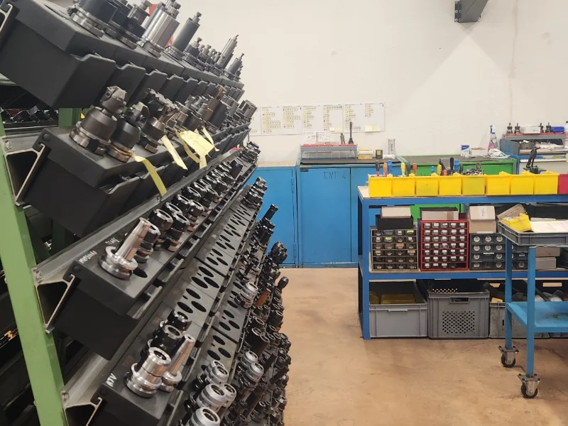 Offre d'emploi Outilleur - Préparateur outils coupants (H/F) JSM PERRIN
