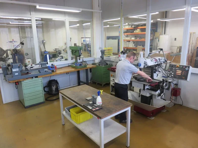 Salariés et locaux de Technoswiss : Fabrication de machines, Fabrication de machines spéciales - 