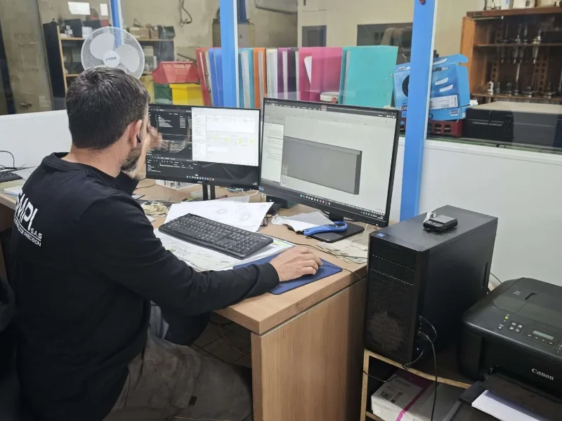 SMPI - Usinage de précision, prototypage et fabrication de pièces unitaires à grandes séries