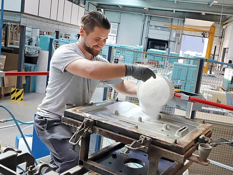 Équipes d'une entreprise de Fabrication de machines, Fabrication de machines spéciales à Saint-Étienne, Roanne, Montbrison