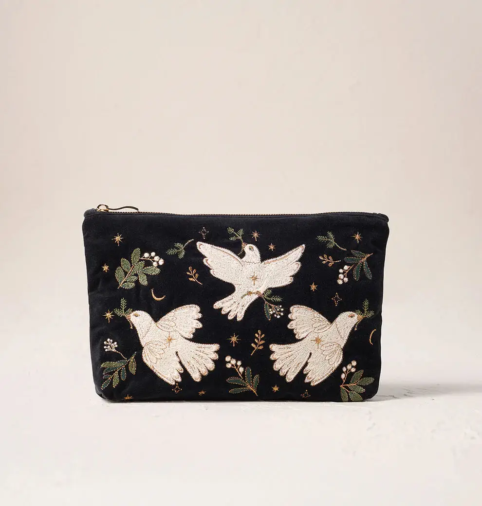 Elizabeth Scarlett Everyday Pouch | White Coco