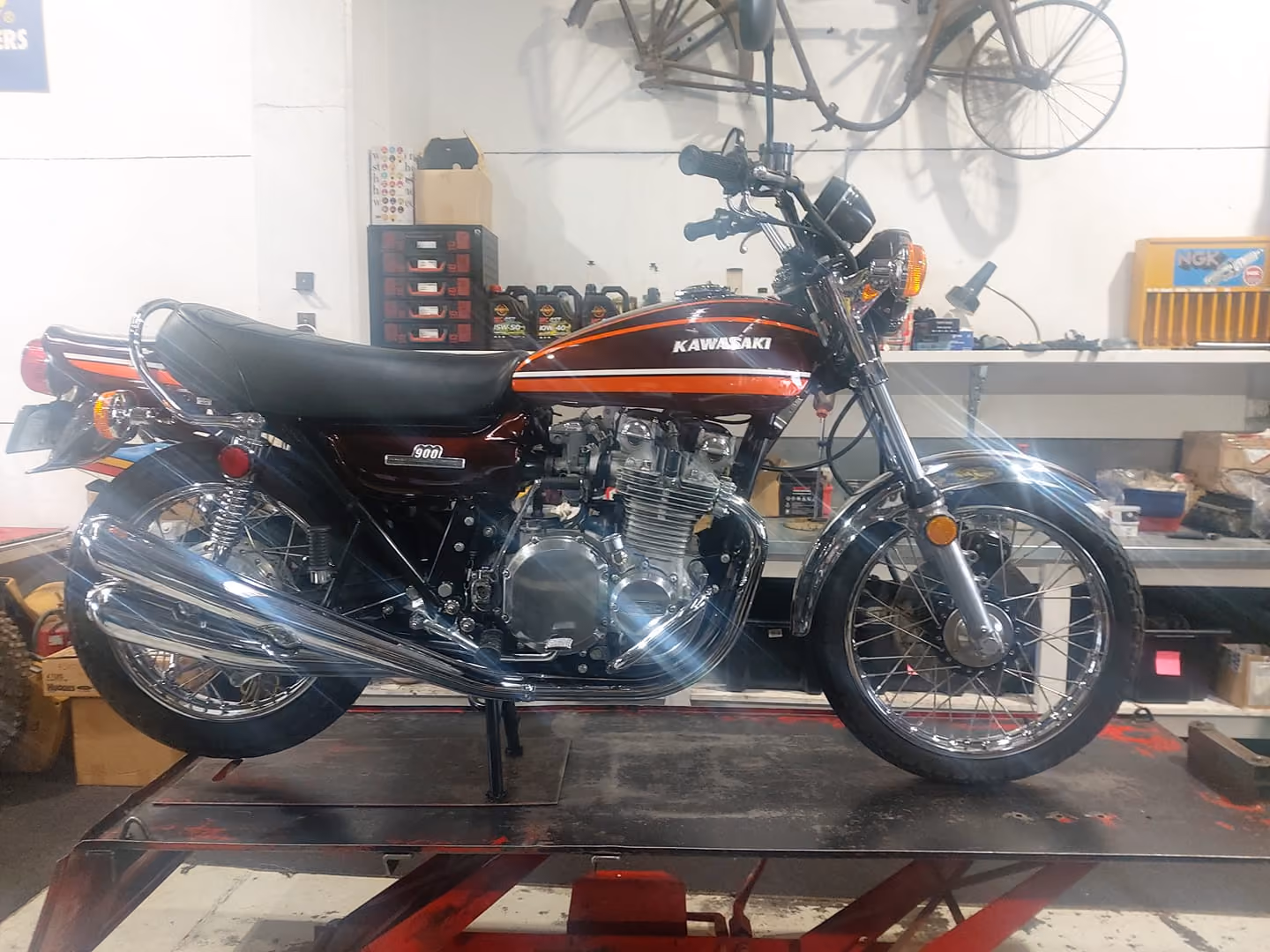 Motorcycle servicing