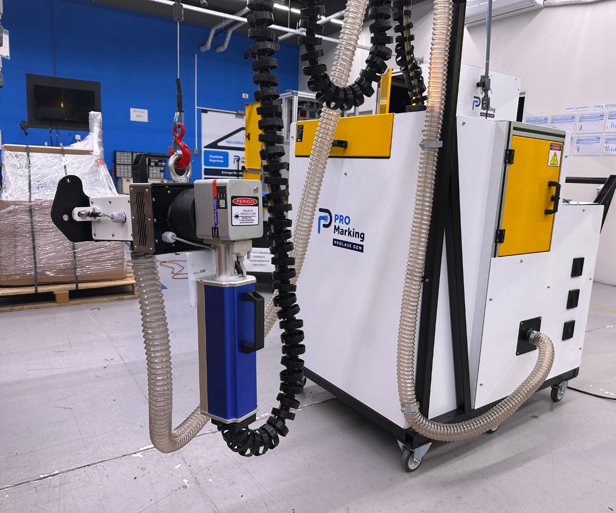 Gravadora a laser portátil para marcação de chassis e caminhões com integração.