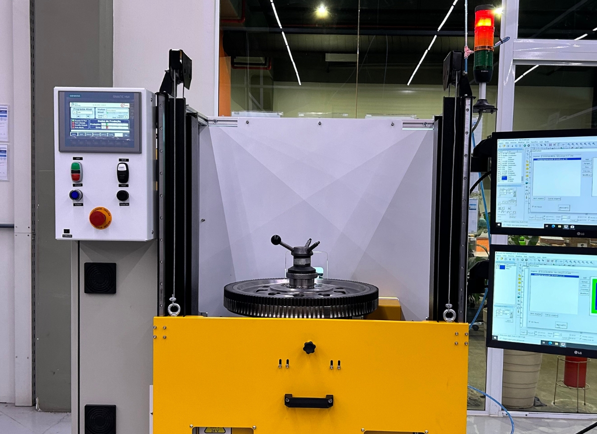 Gravadora a laser desenvolvida para o cliente.