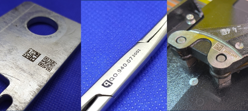 Diferentes amostras metálicas gravadas com laser tipo fibra.