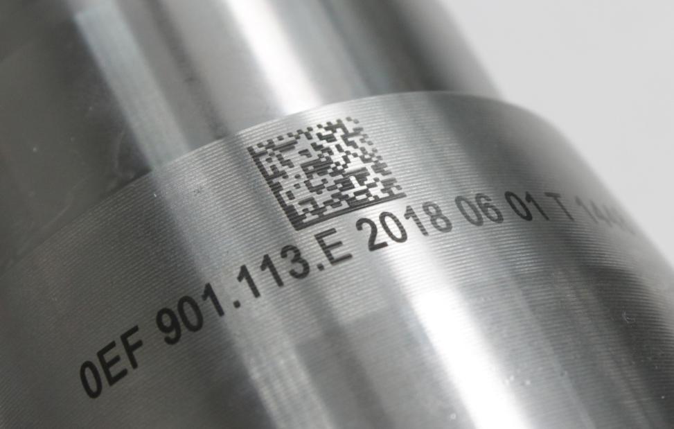 Código DataMatrix gravado a laser em metal.