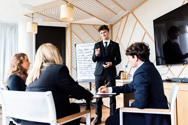 bachelor hotel & catering career opportunities