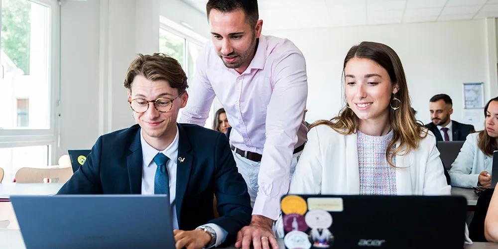 L'accompagnement des étudiants : le vrai plus de Savignac pour s’épanouir dans le secteur du management hôtelier