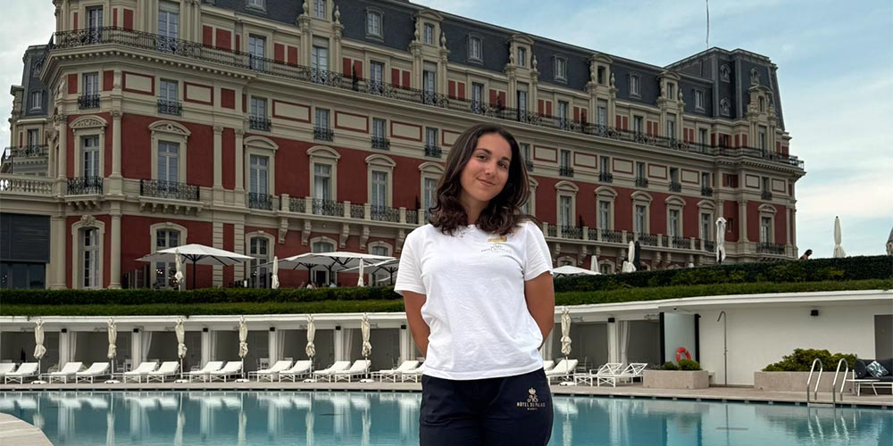 Dive into the world of luxury: Colleen's 1st internship at the Hôtel du Palais in Biarritz