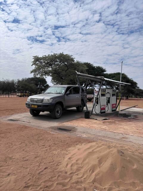 Tankstelle in der Kalahari