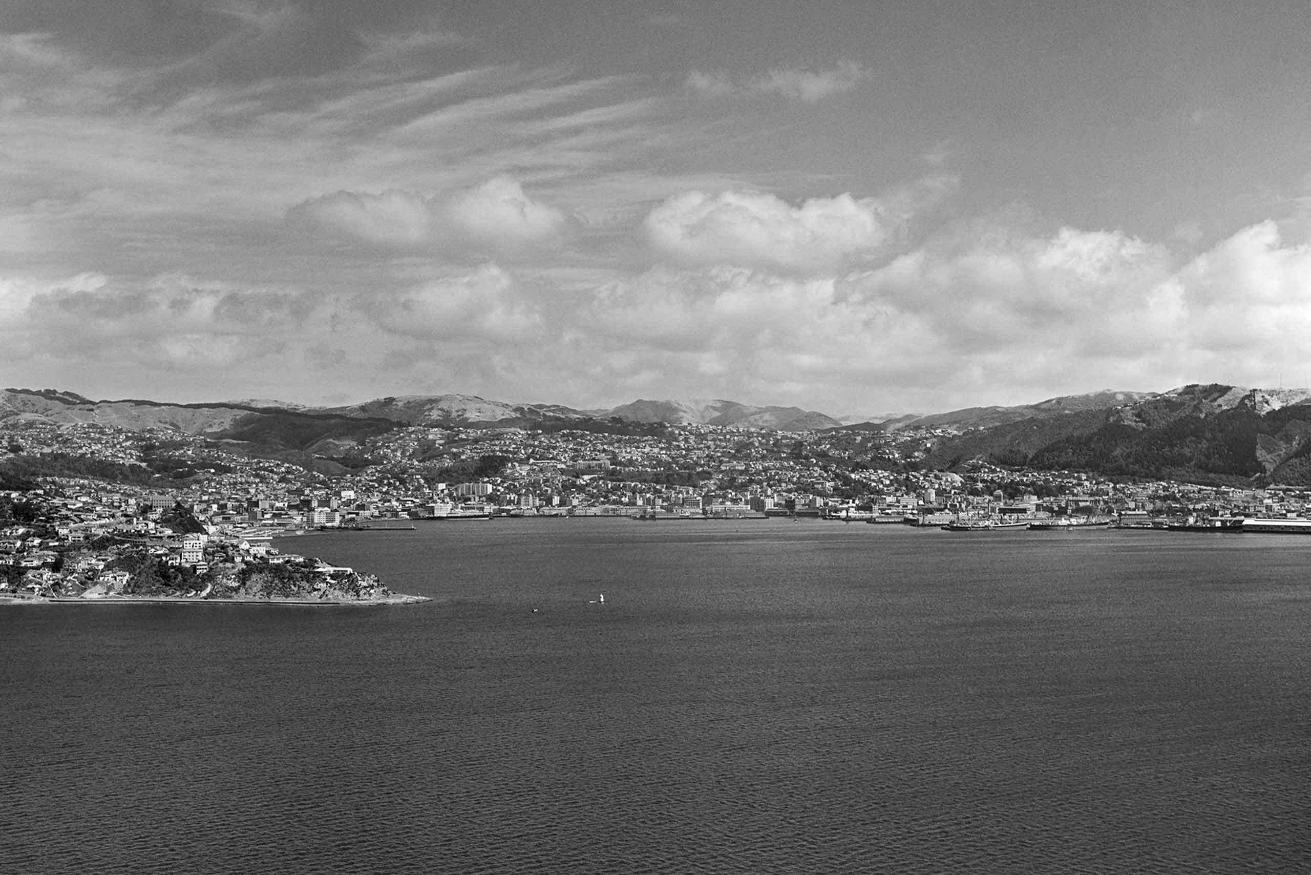 wellington-harbour-1949-whites-aviation-vintage-poster-print