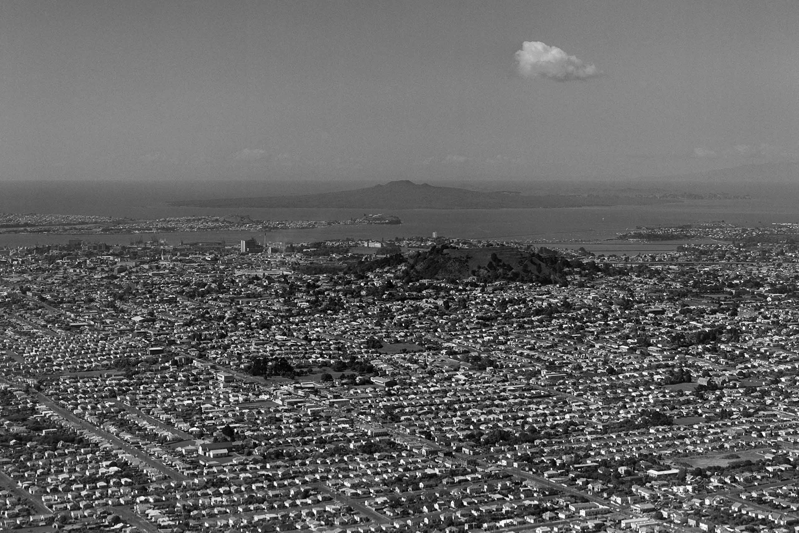 mt-eden-auckland-1967-whites-aviation-poster-print