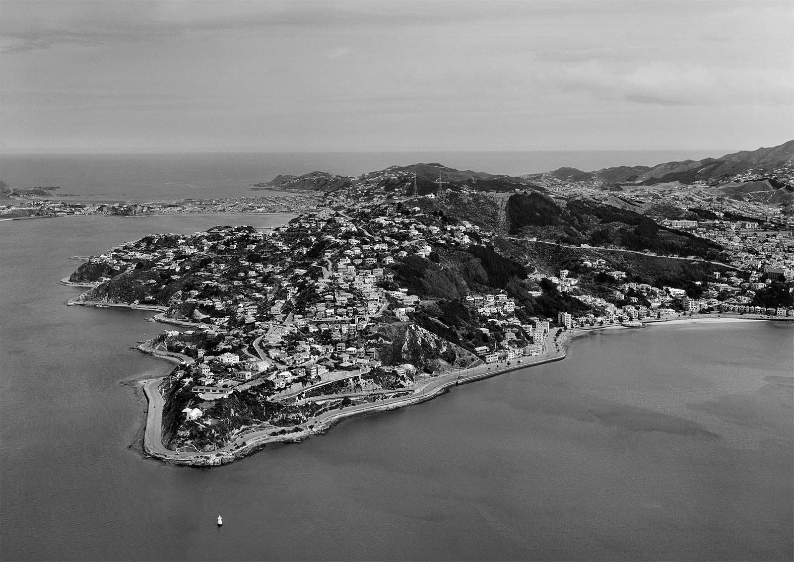 oriental-bay-wellington-1951-black-framed-poster-print