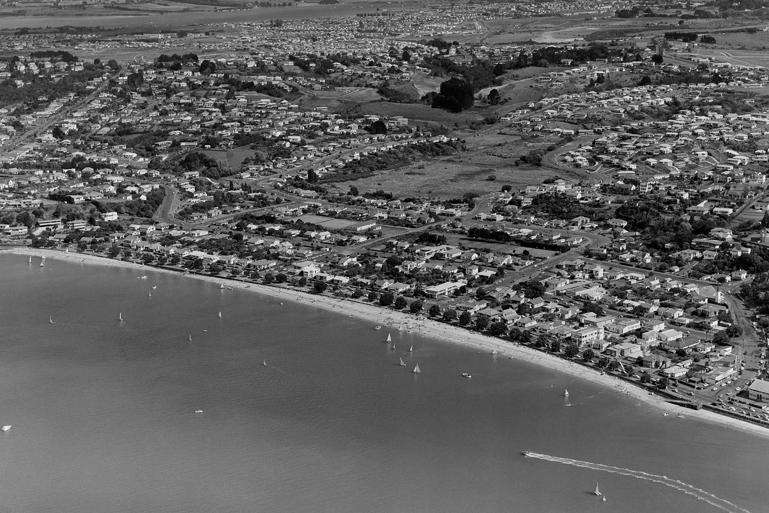 kohimarama-beach-auckland-1962-whites-aviation-poster-print