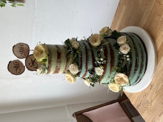naked hochzeit grün